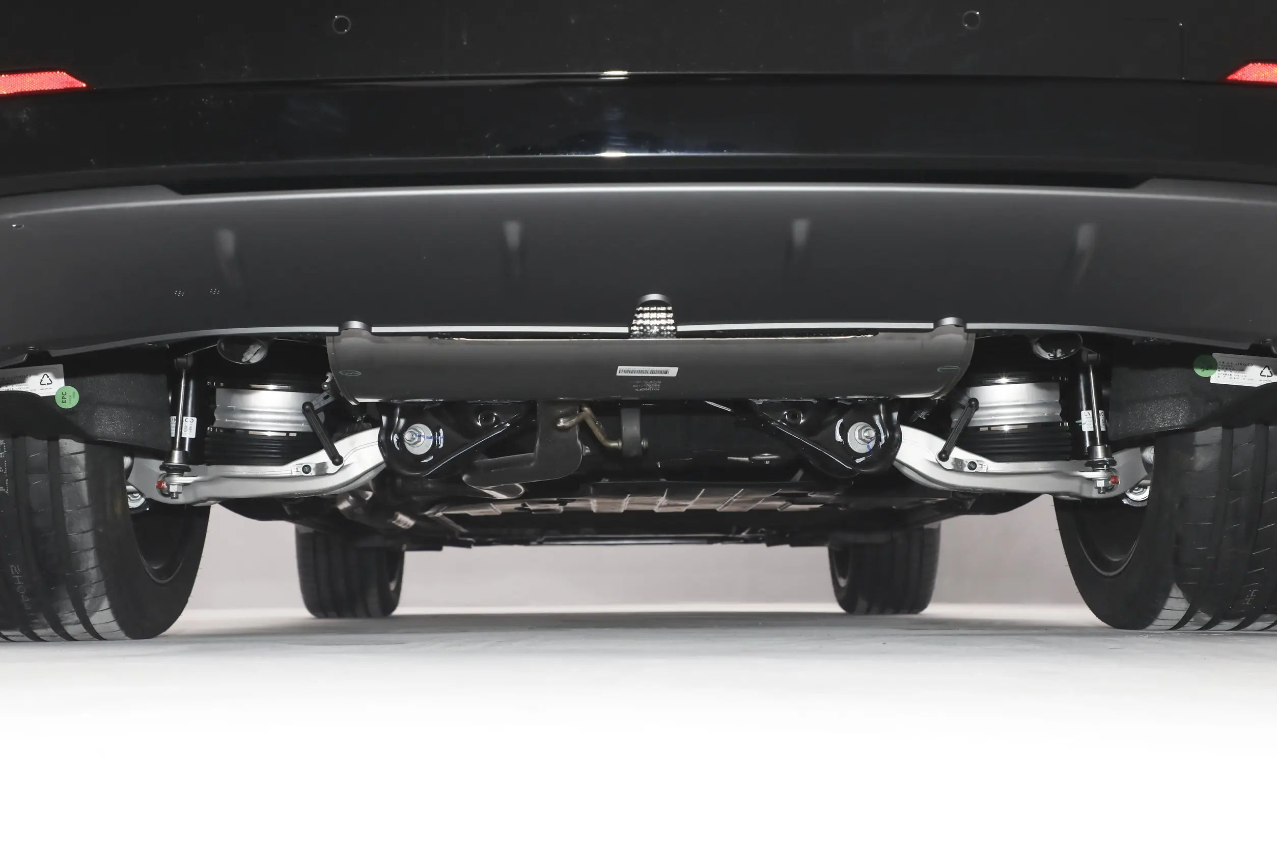 lynk-co-900-13