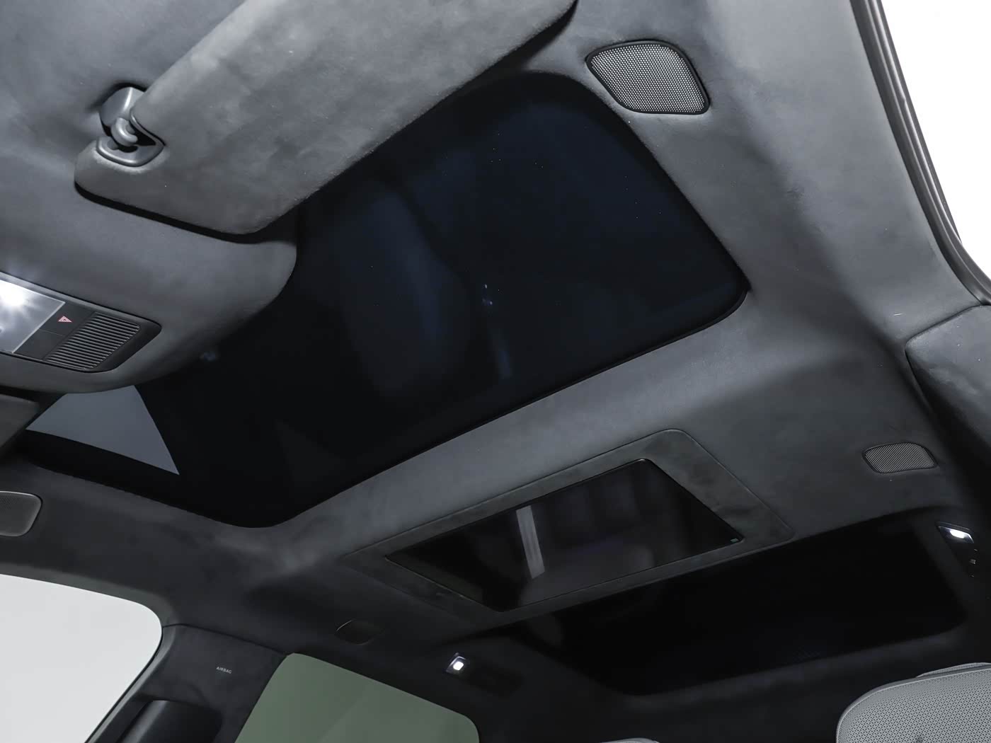 audi-ex7-interior-white-19