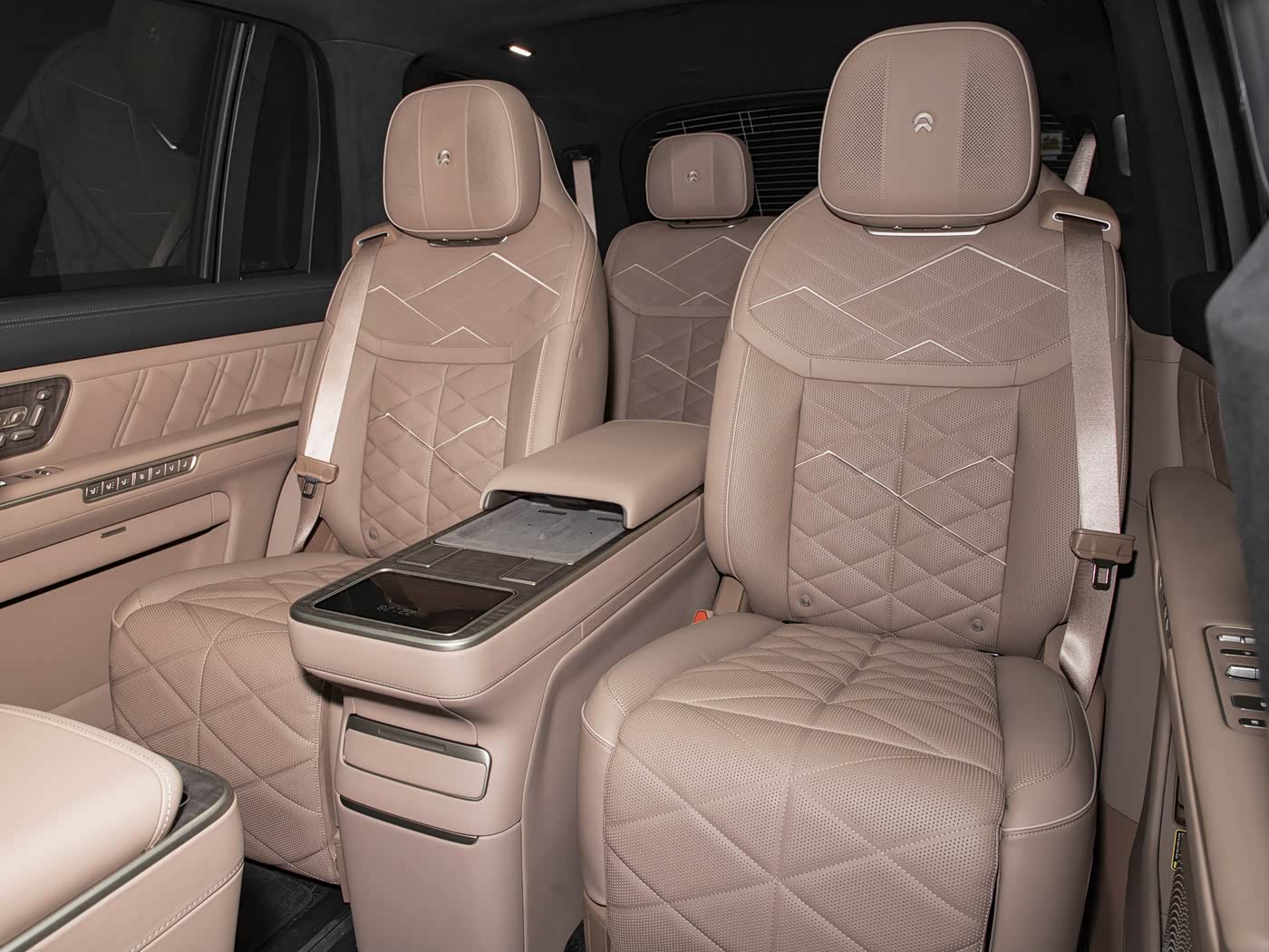 nio-es9-interior-brown-15