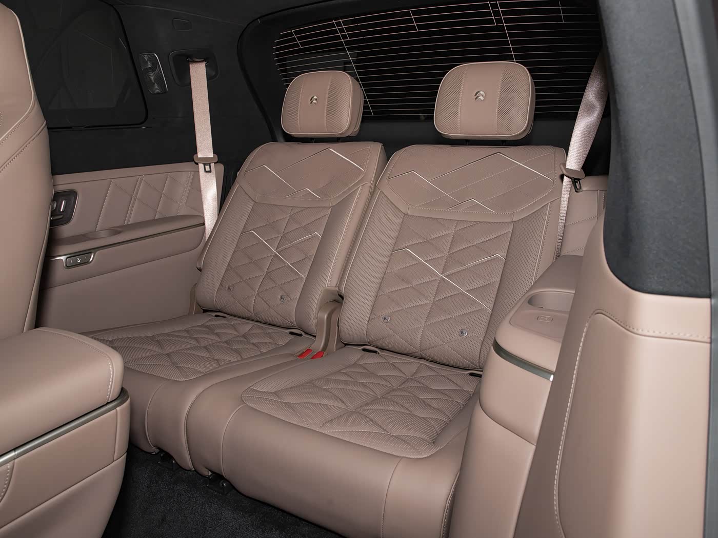nio-es9-interior-brown-22