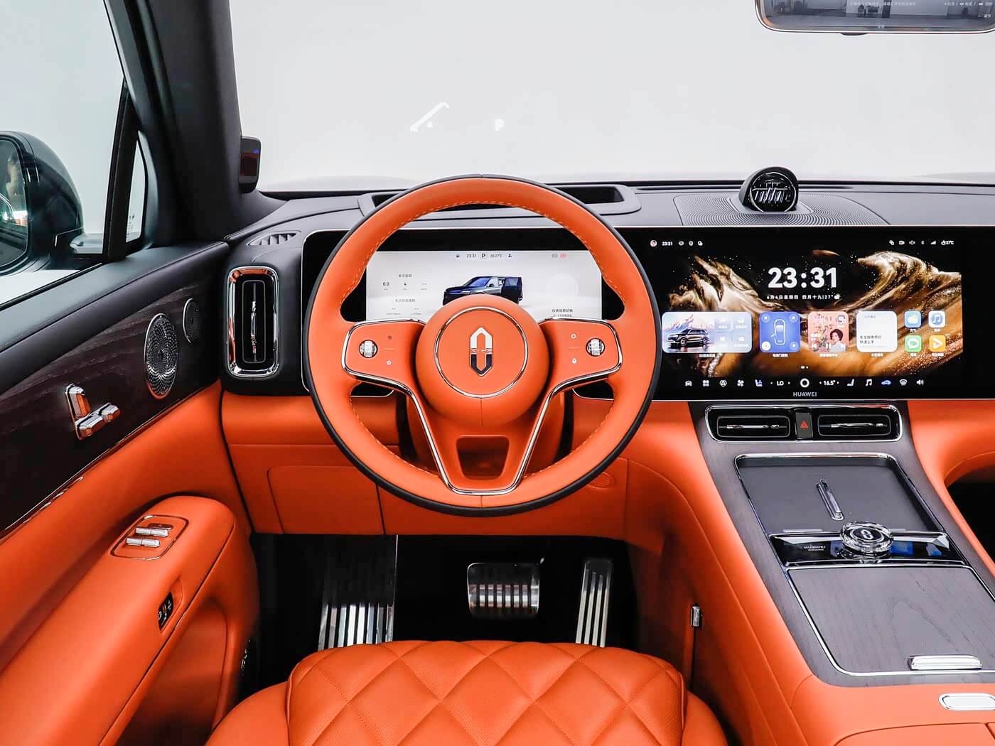 aito-m9-ultimate-interior-orange-2