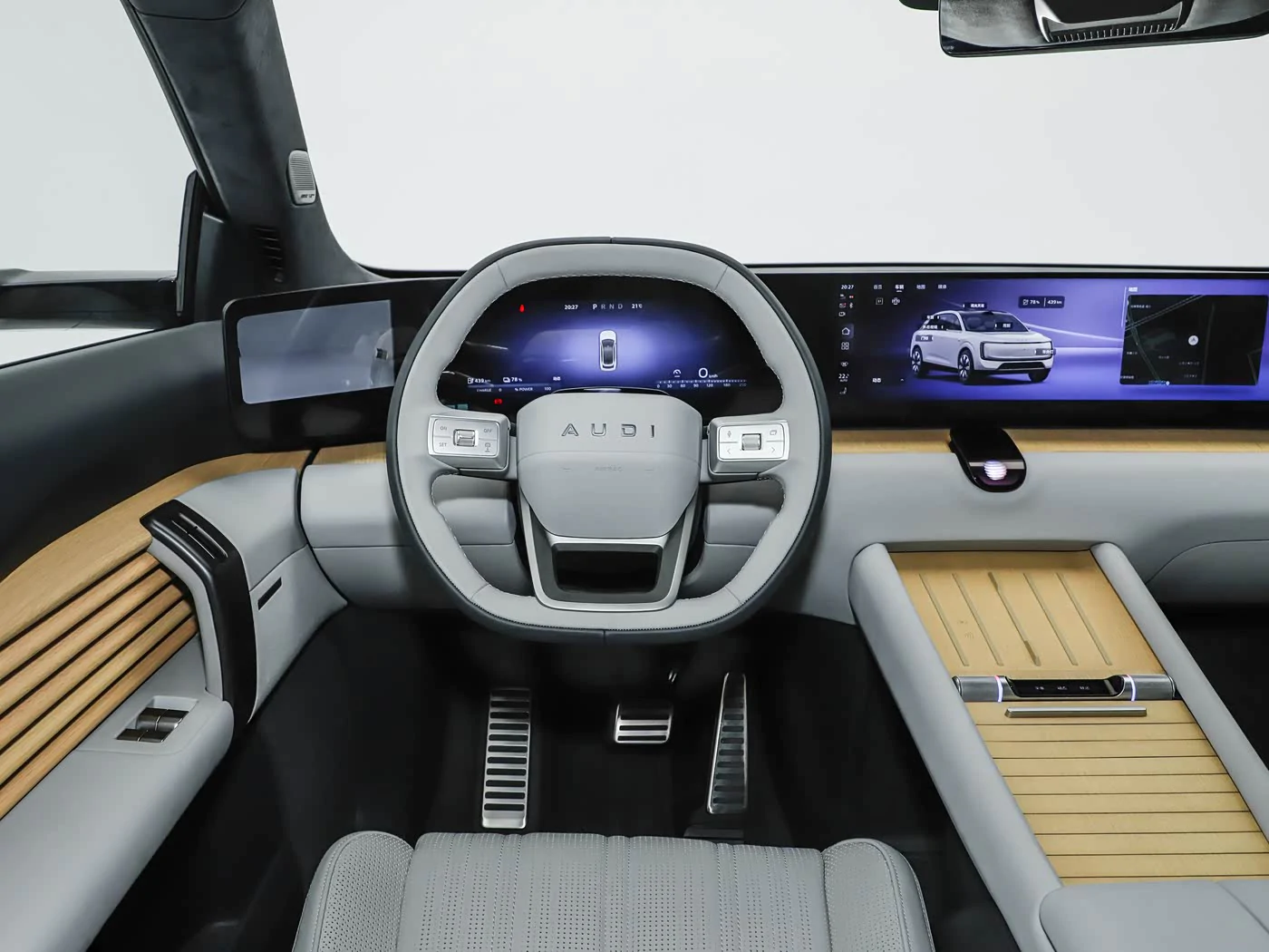 audi-ex7-interior-white-2