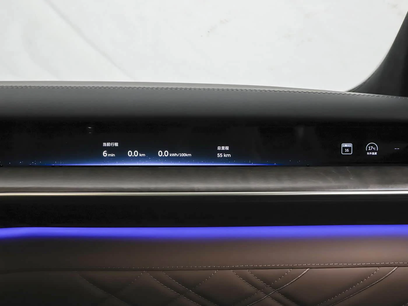 nio-es9-interior-brown-02