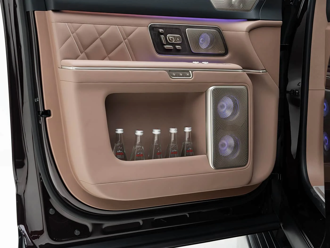 nio-es9-interior-brown-08