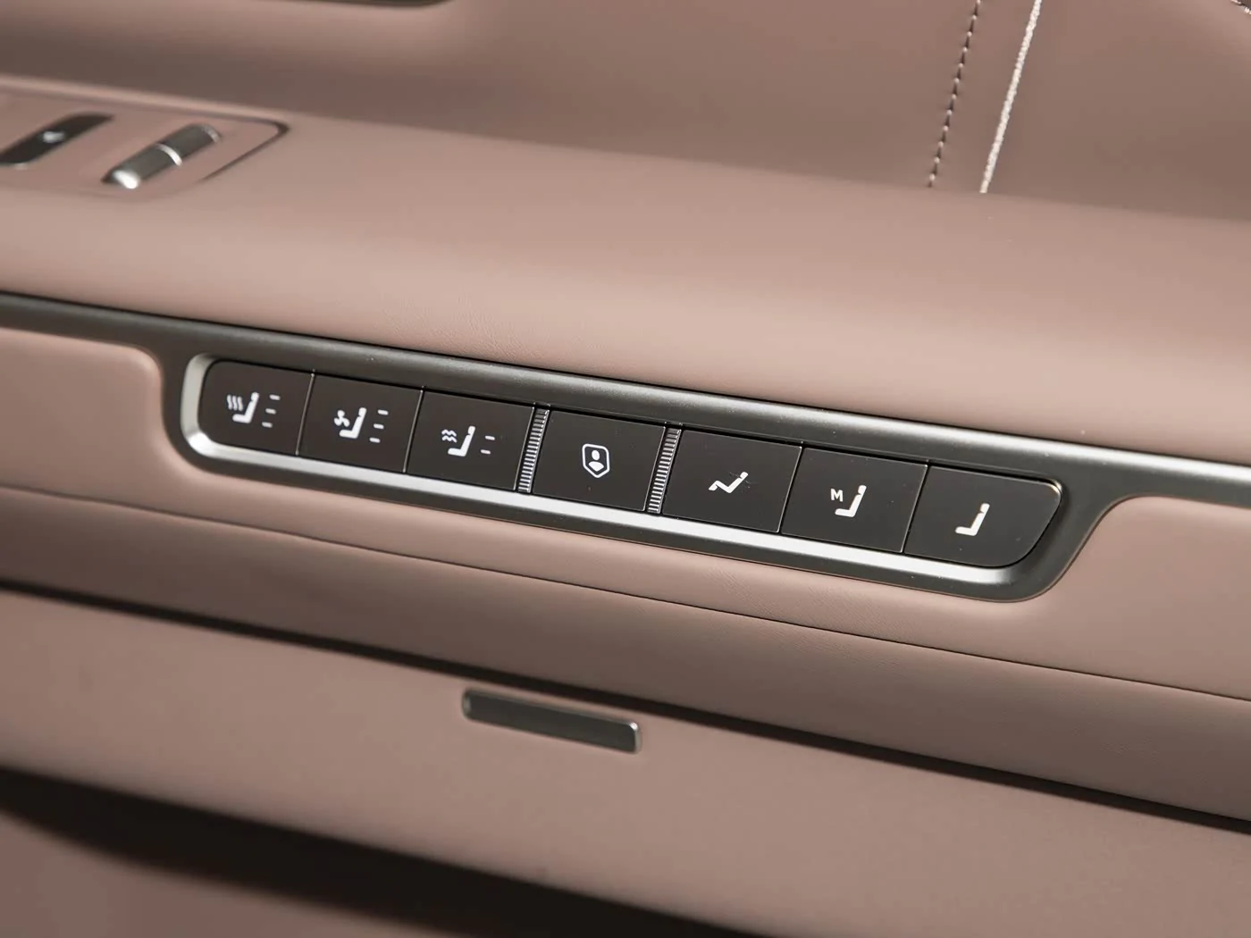 nio-es9-interior-brown-19