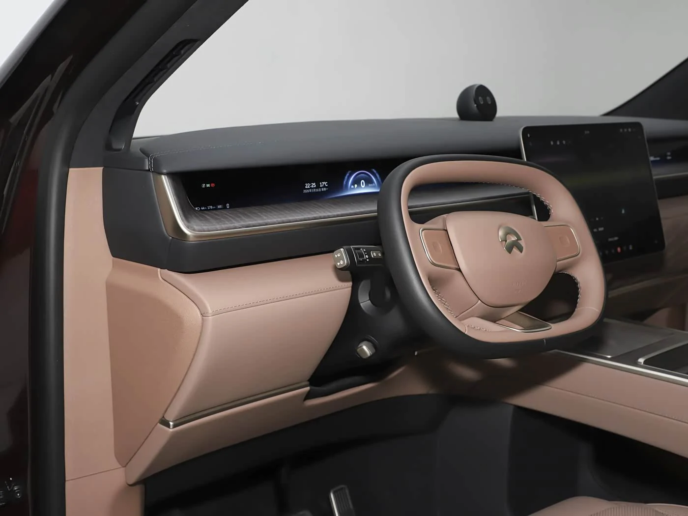nio-es9-interior-brown-5