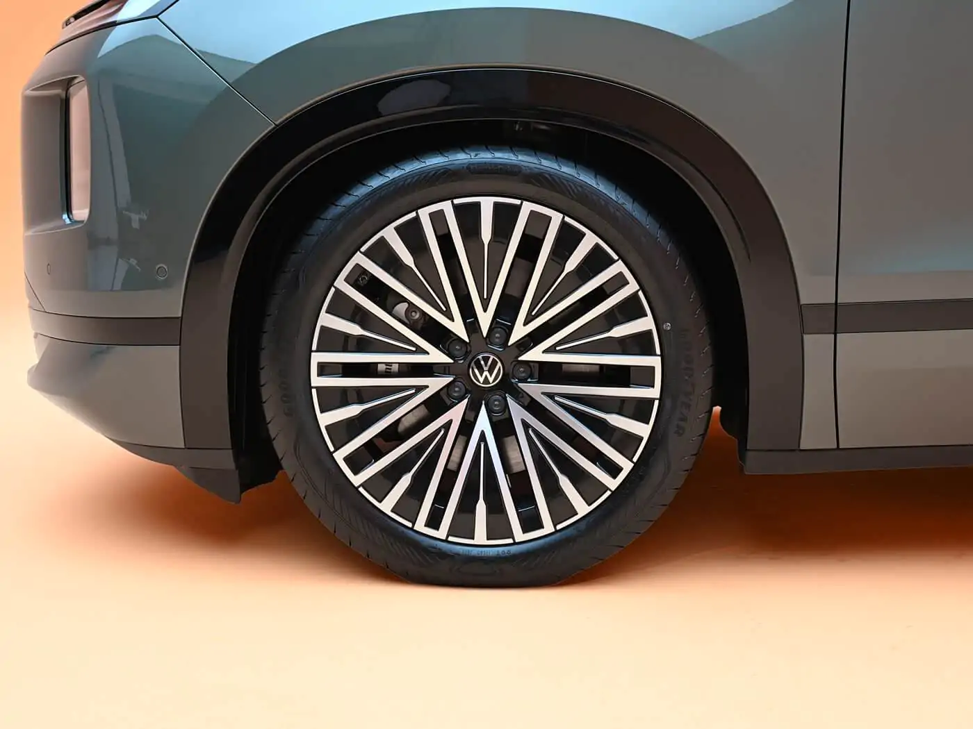 volkswagen-id-era-9x-foto-11