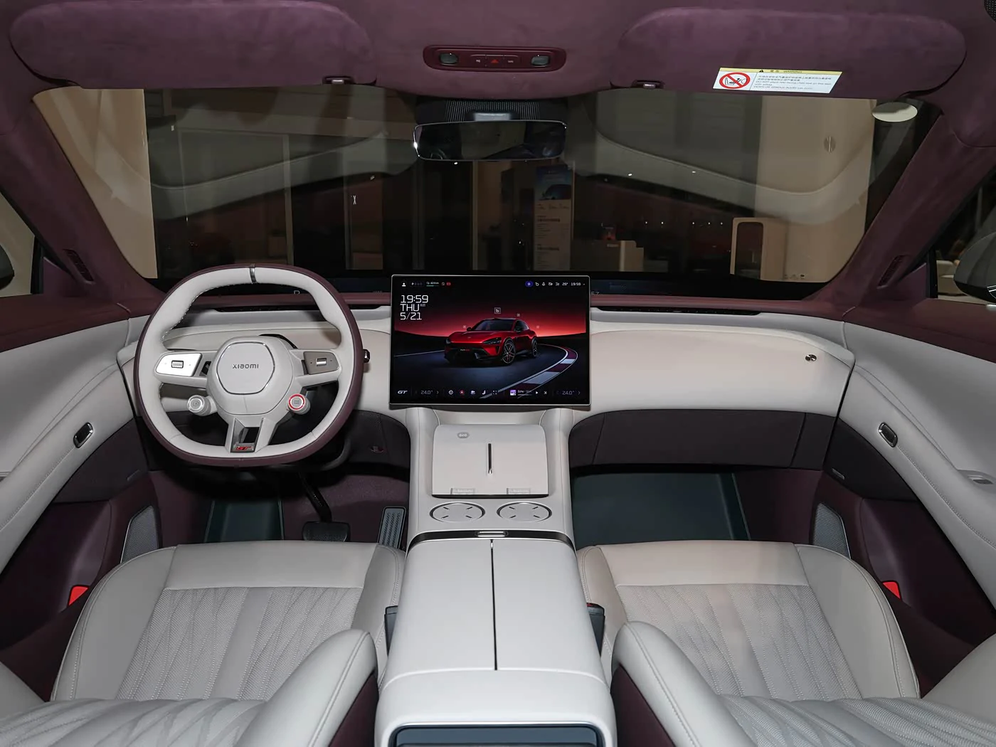 xiaomi-yu7-gt-interior-black-purple-white-1