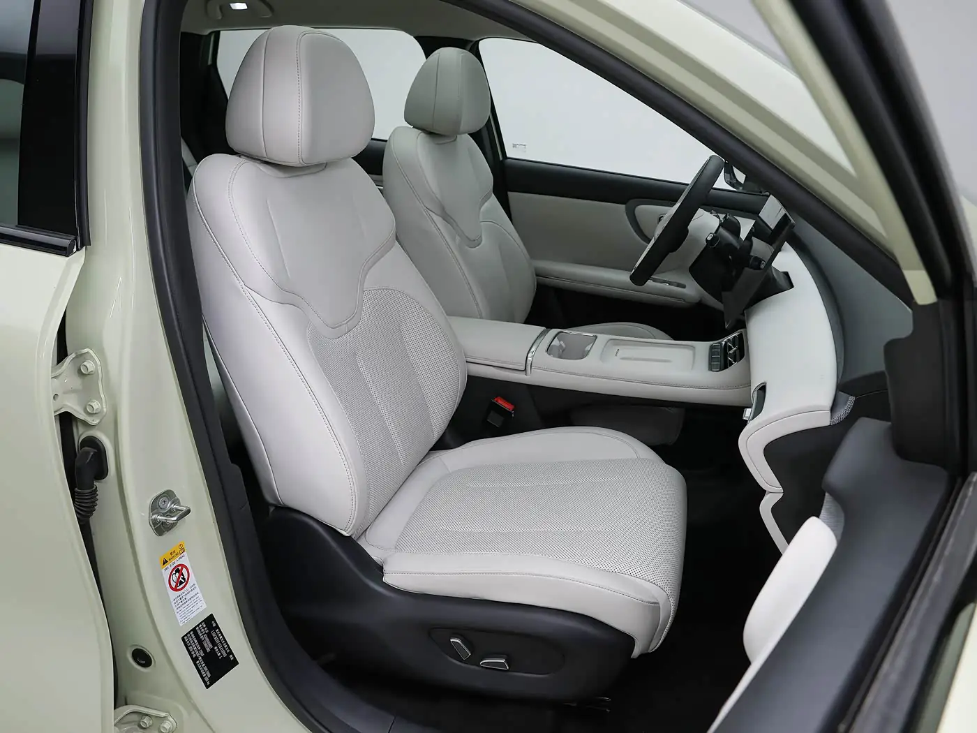 changan-q05-interior-12