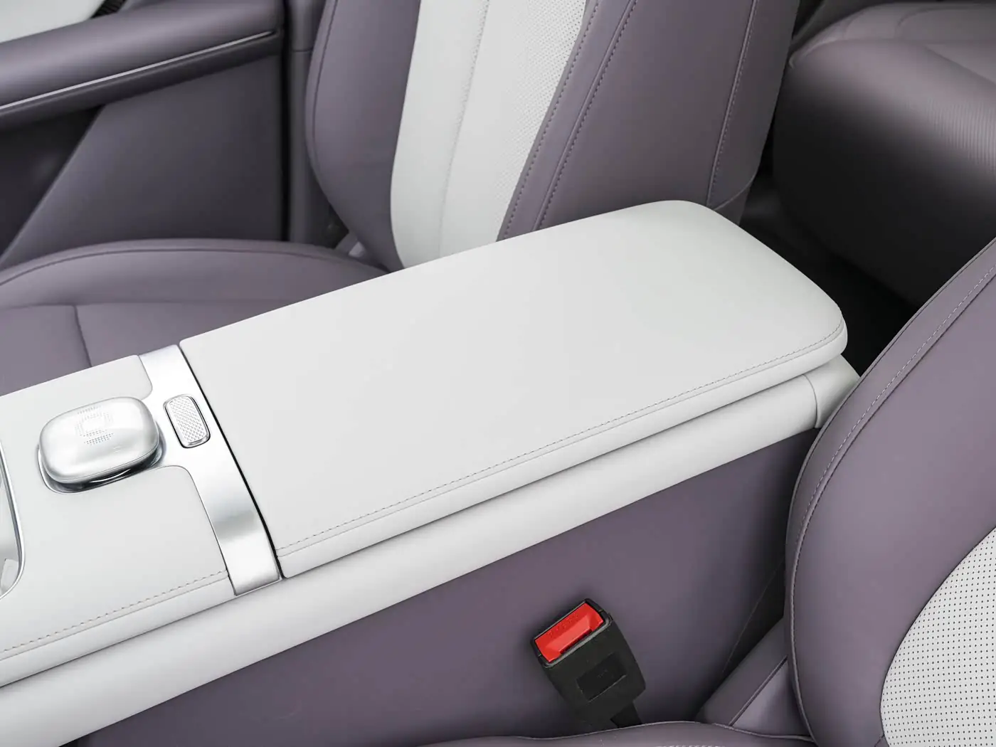 changan-qiyuan-q06-interior-purple-10