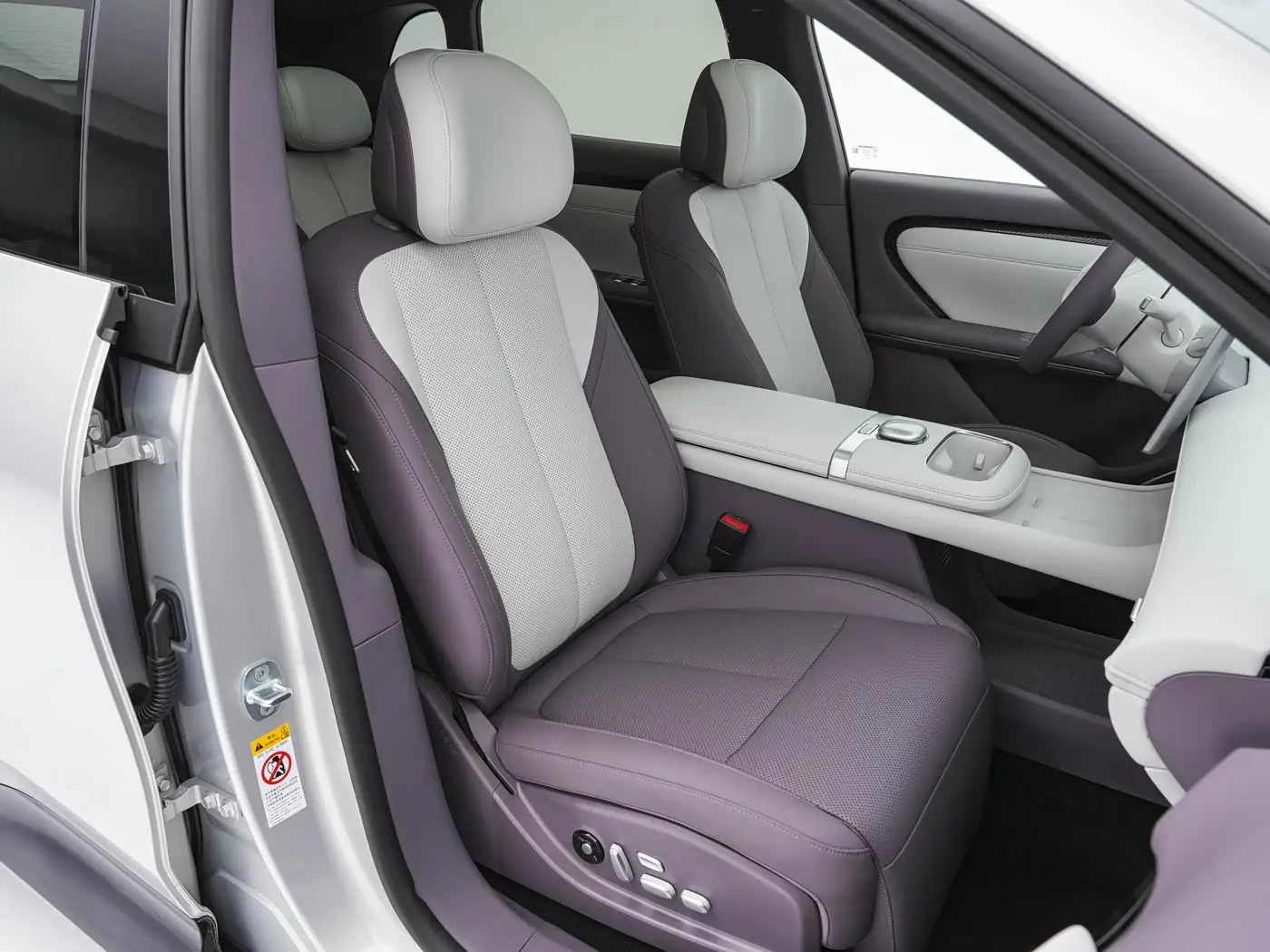 changan-qiyuan-q06-interior-purple-19