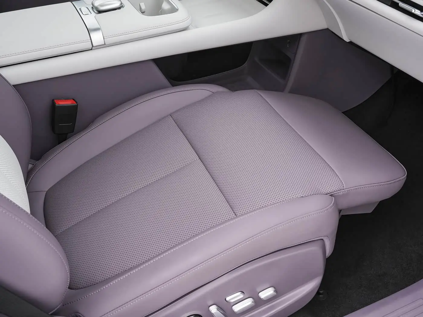 changan-qiyuan-q06-interior-purple-20