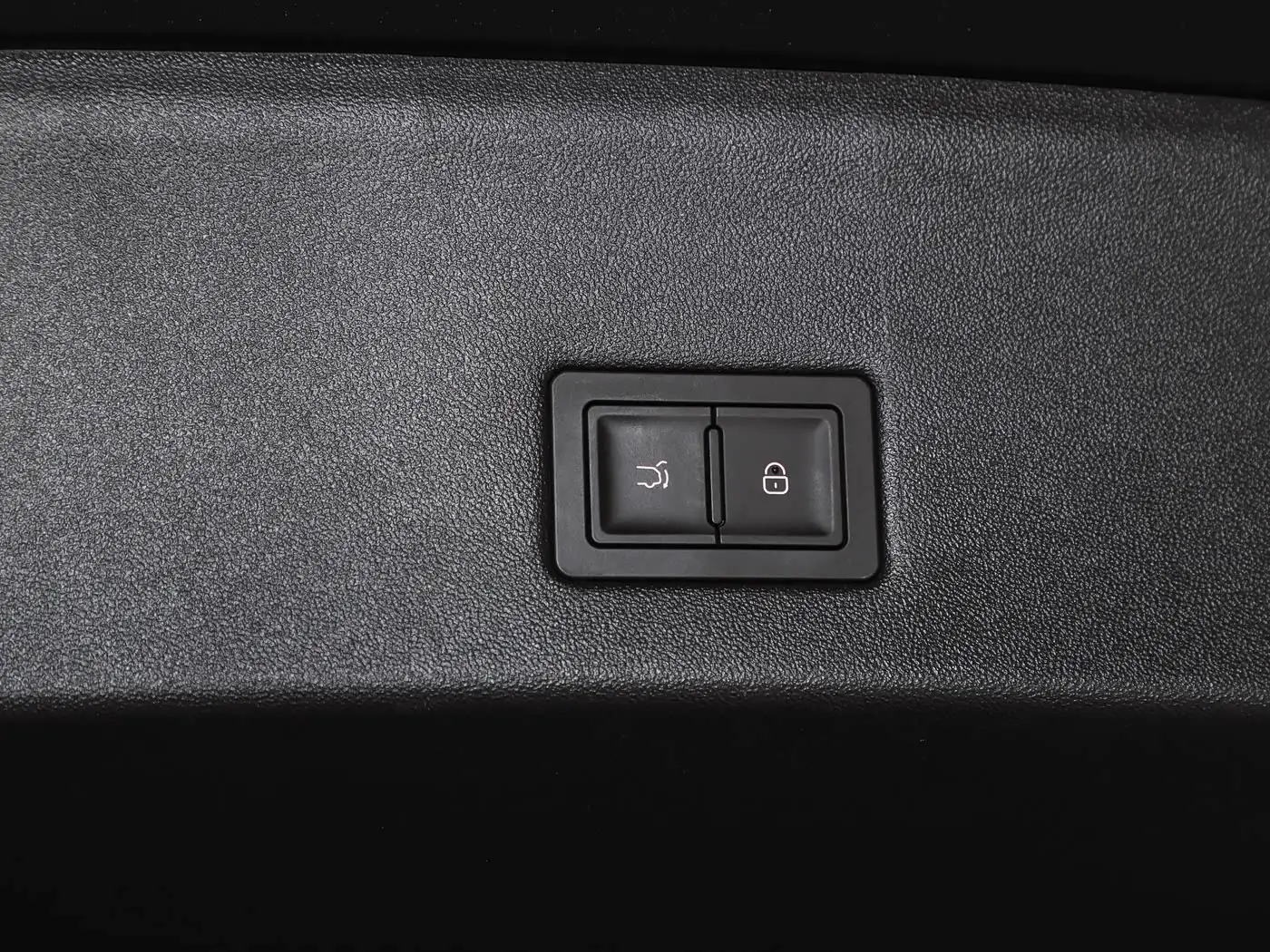 denza-n9-interior-26