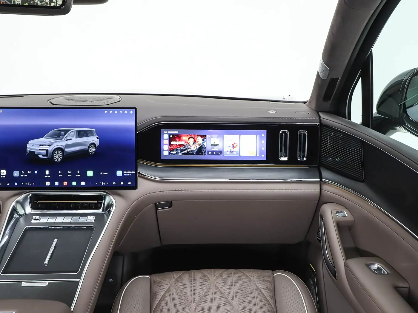denza-n9-interior-4