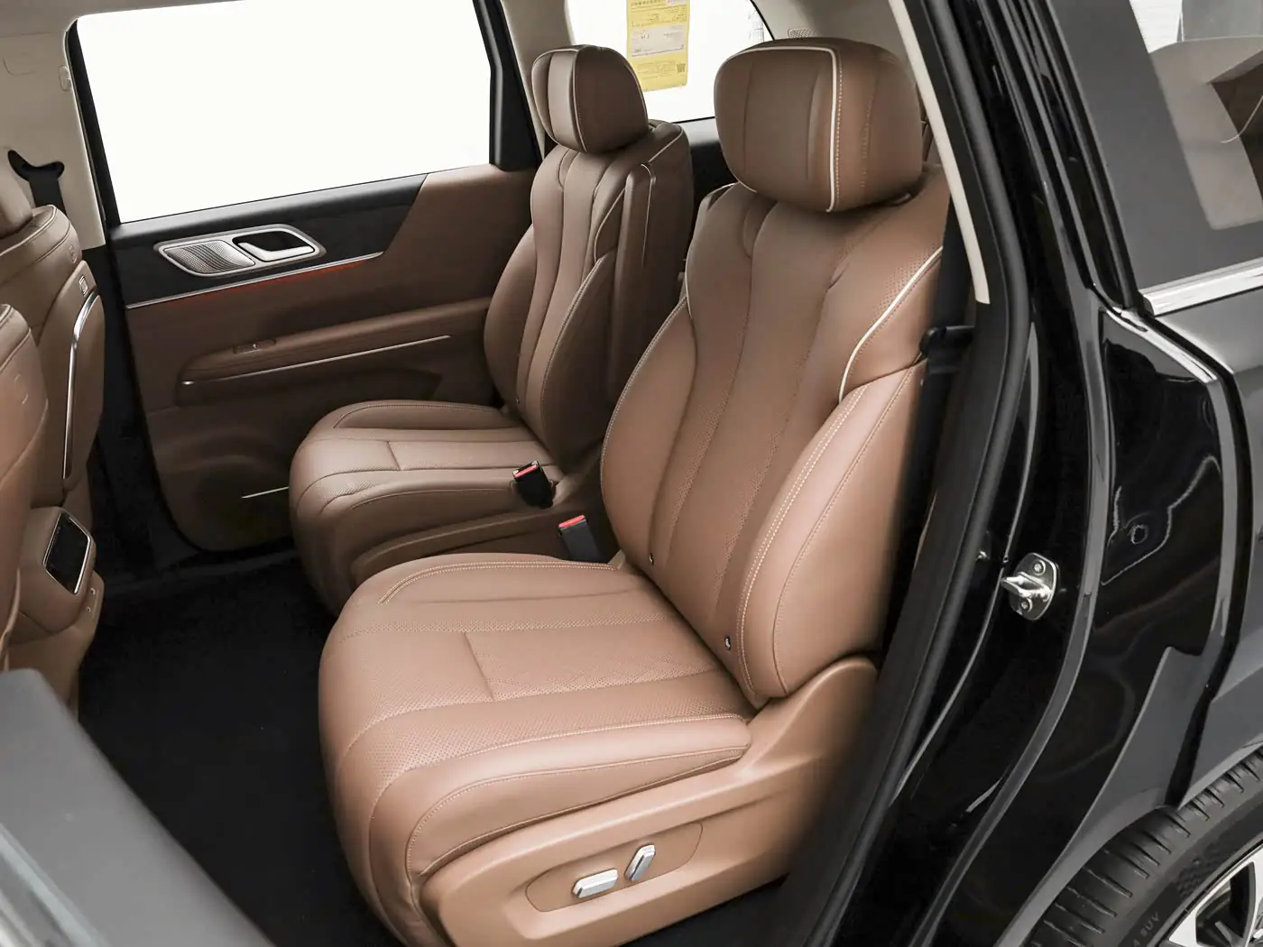 wuling-starlight-l-interior-brown-25