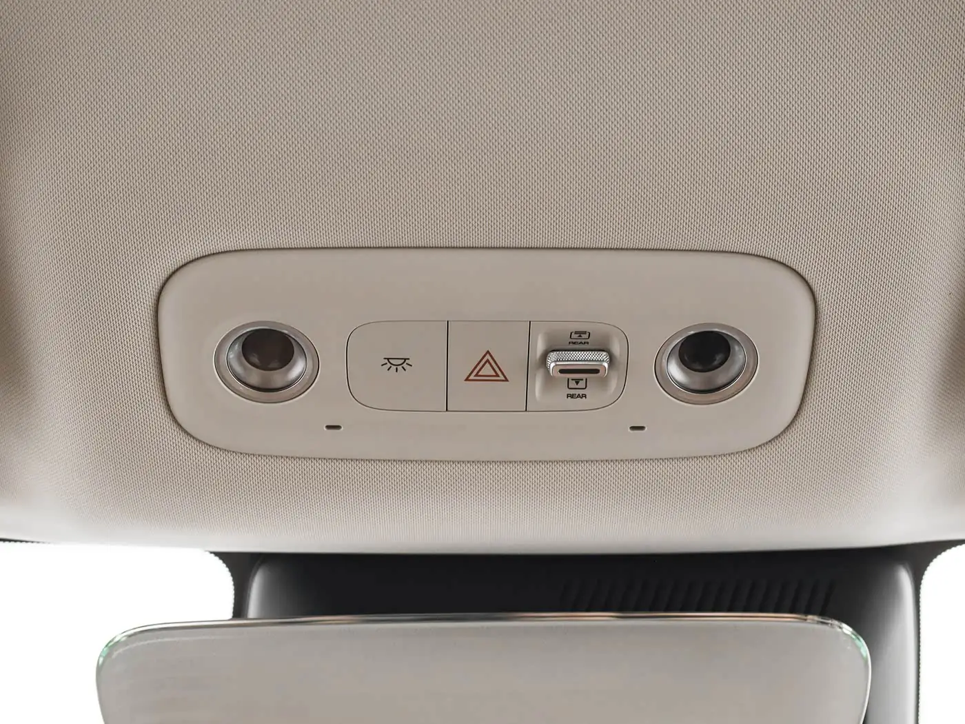 wuling-starlight-l-interior-brown-34