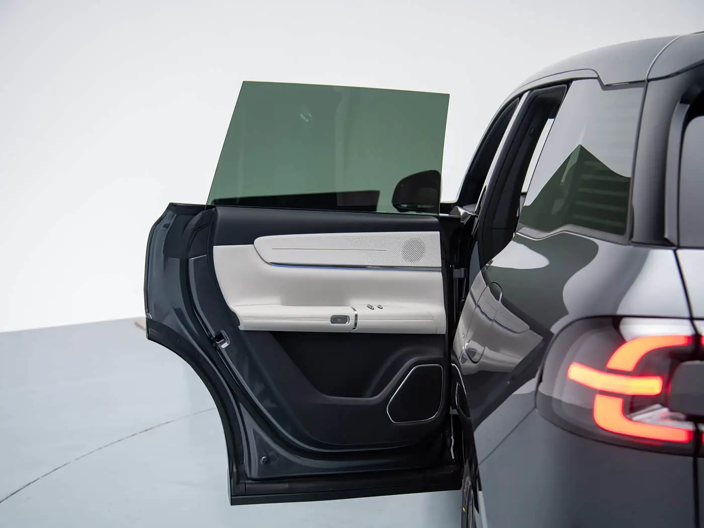 changan-qiyuan-q07-interior-white-15