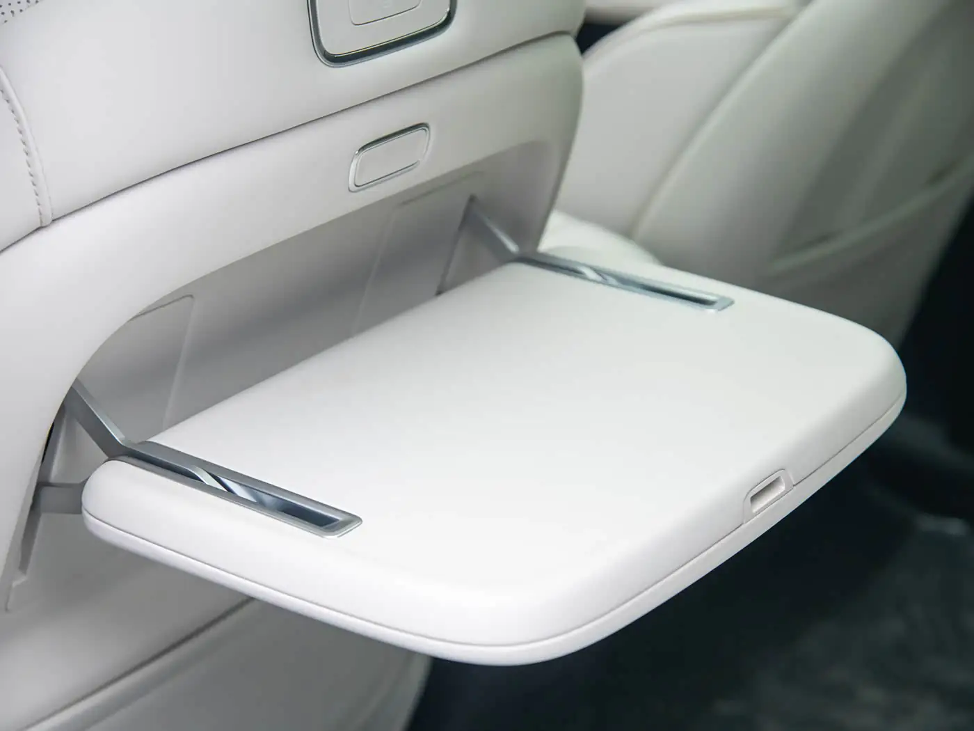 changan-qiyuan-q07-interior-white-17