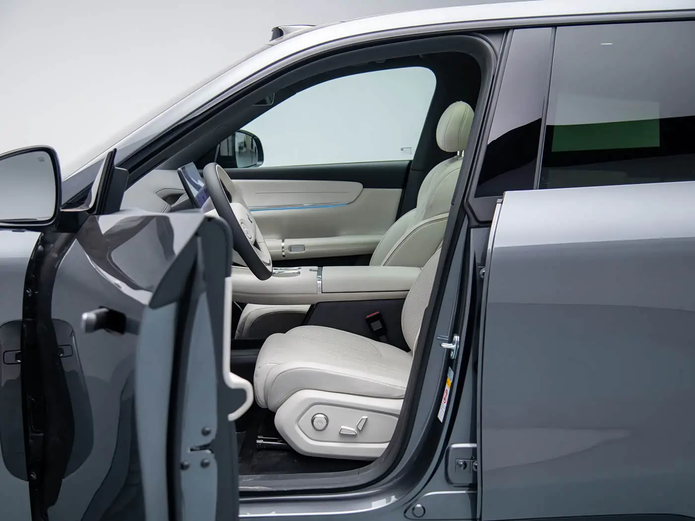 changan-qiyuan-q07-interior-white-8