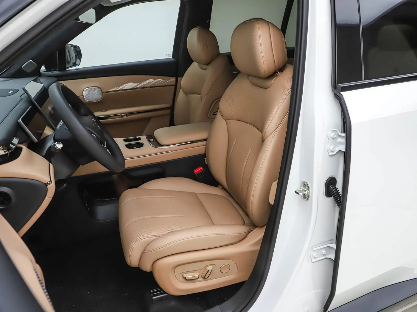 gac-s7-interior-brown-11
