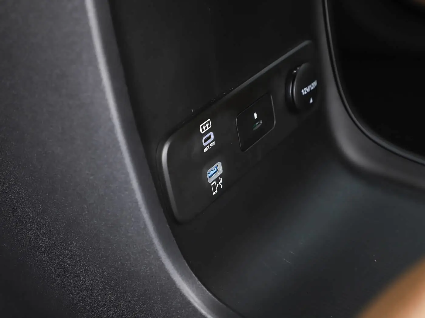 gac-s7-interior-brown-8