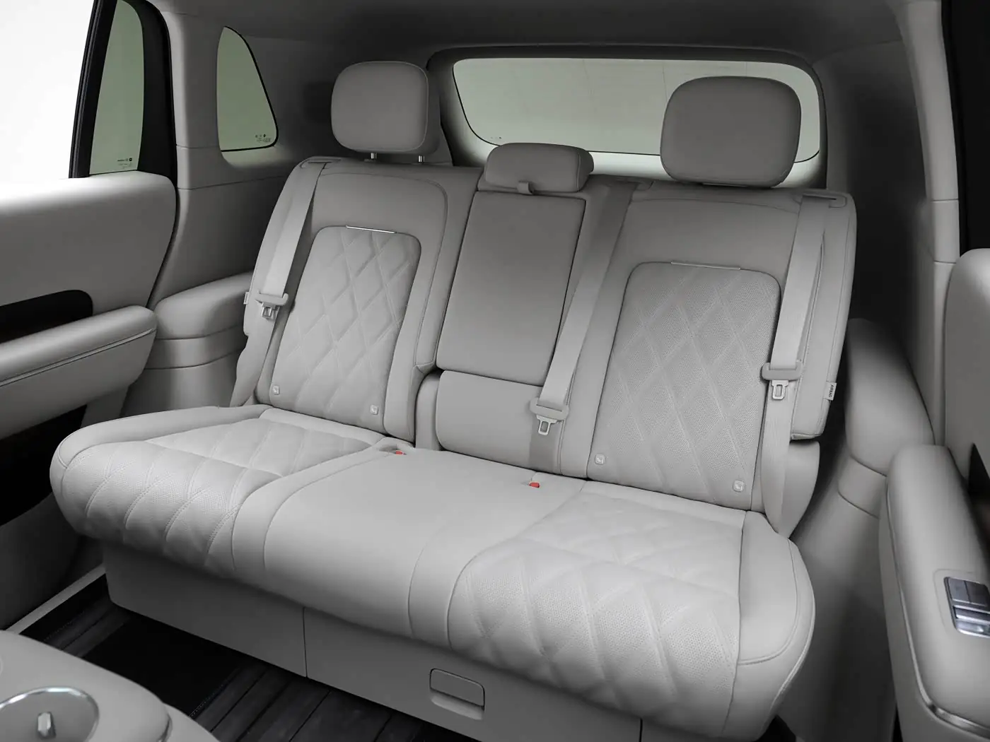 sky-nomad-n70-interior-white-18