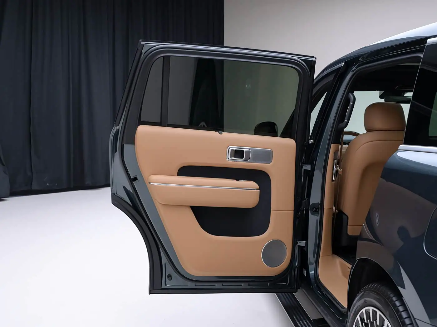 skynomad-n90-interior-brown-25