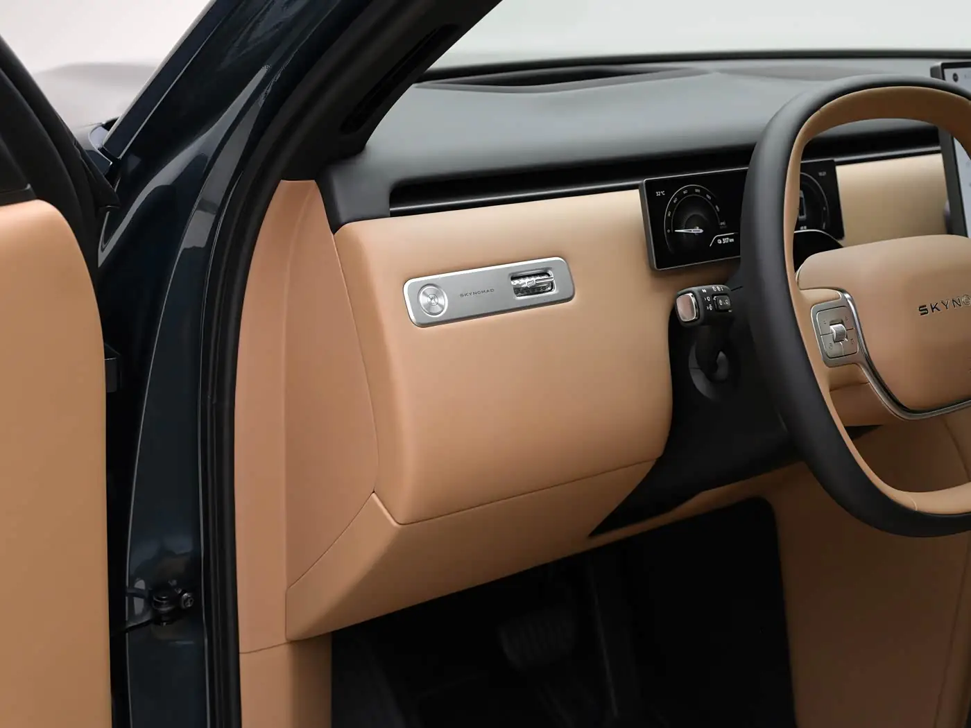 skynomad-n90-interior-brown-6