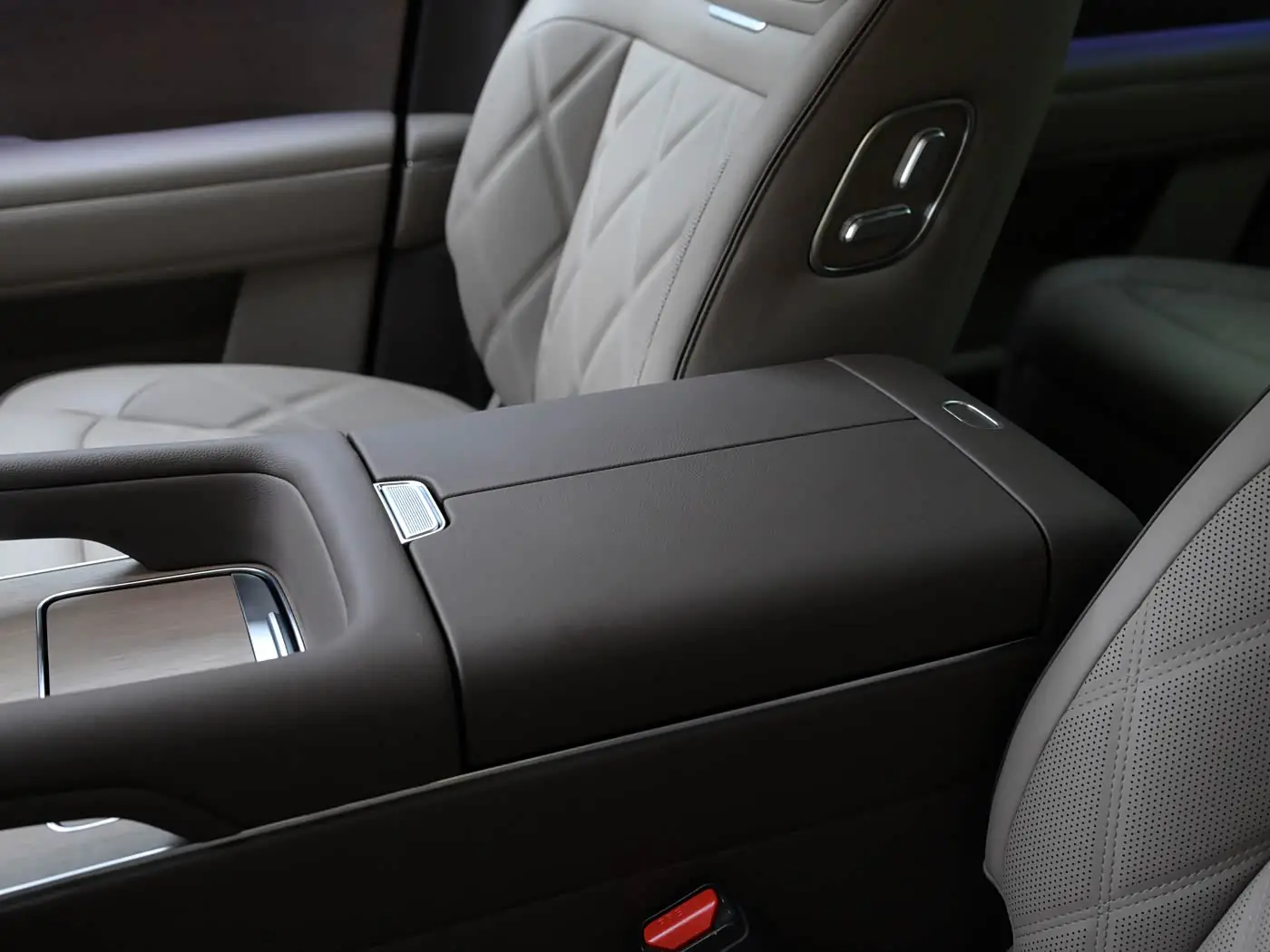 stelato-g9-interior-brown-17