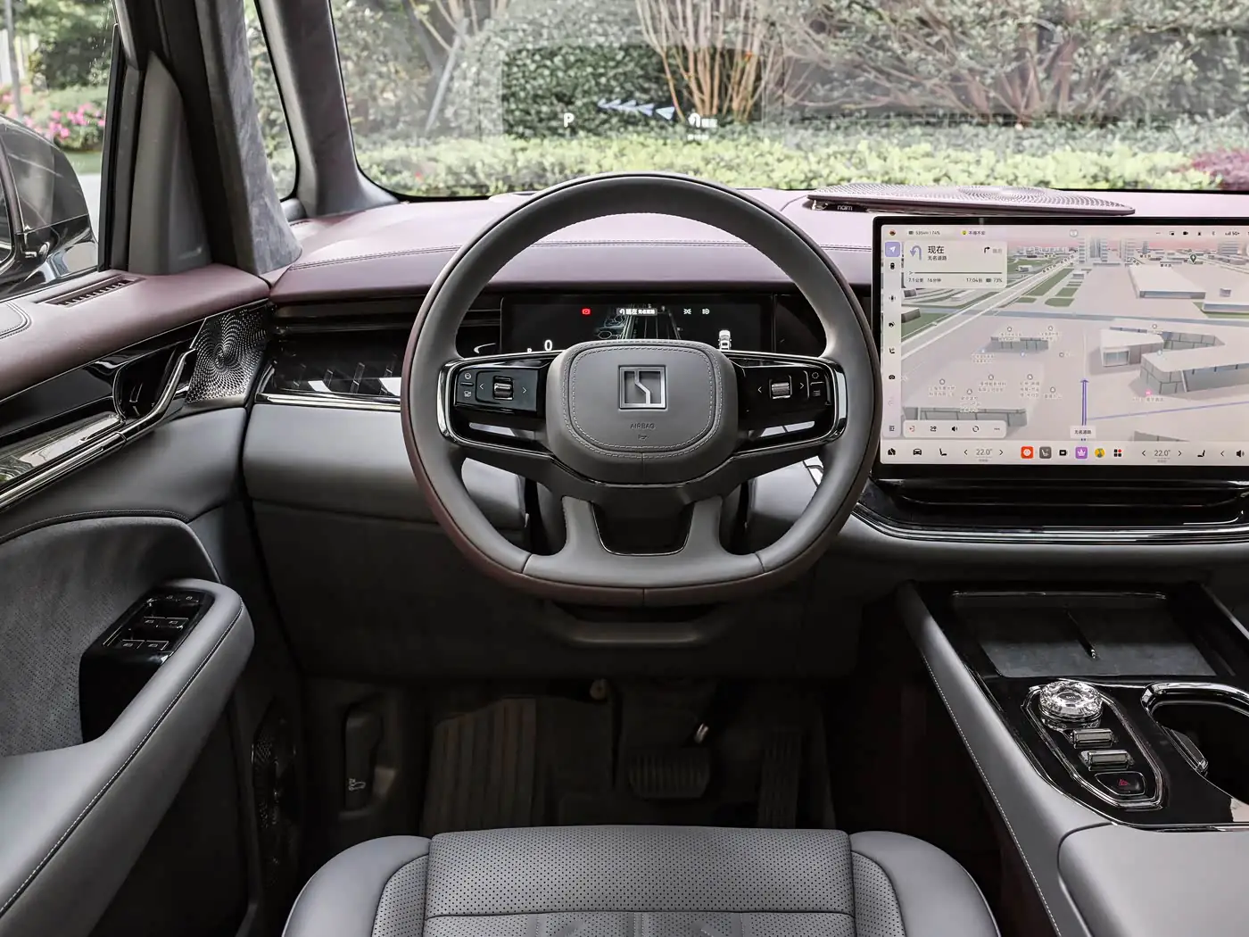 zeekr-009-2026-interior-purple-gray-2