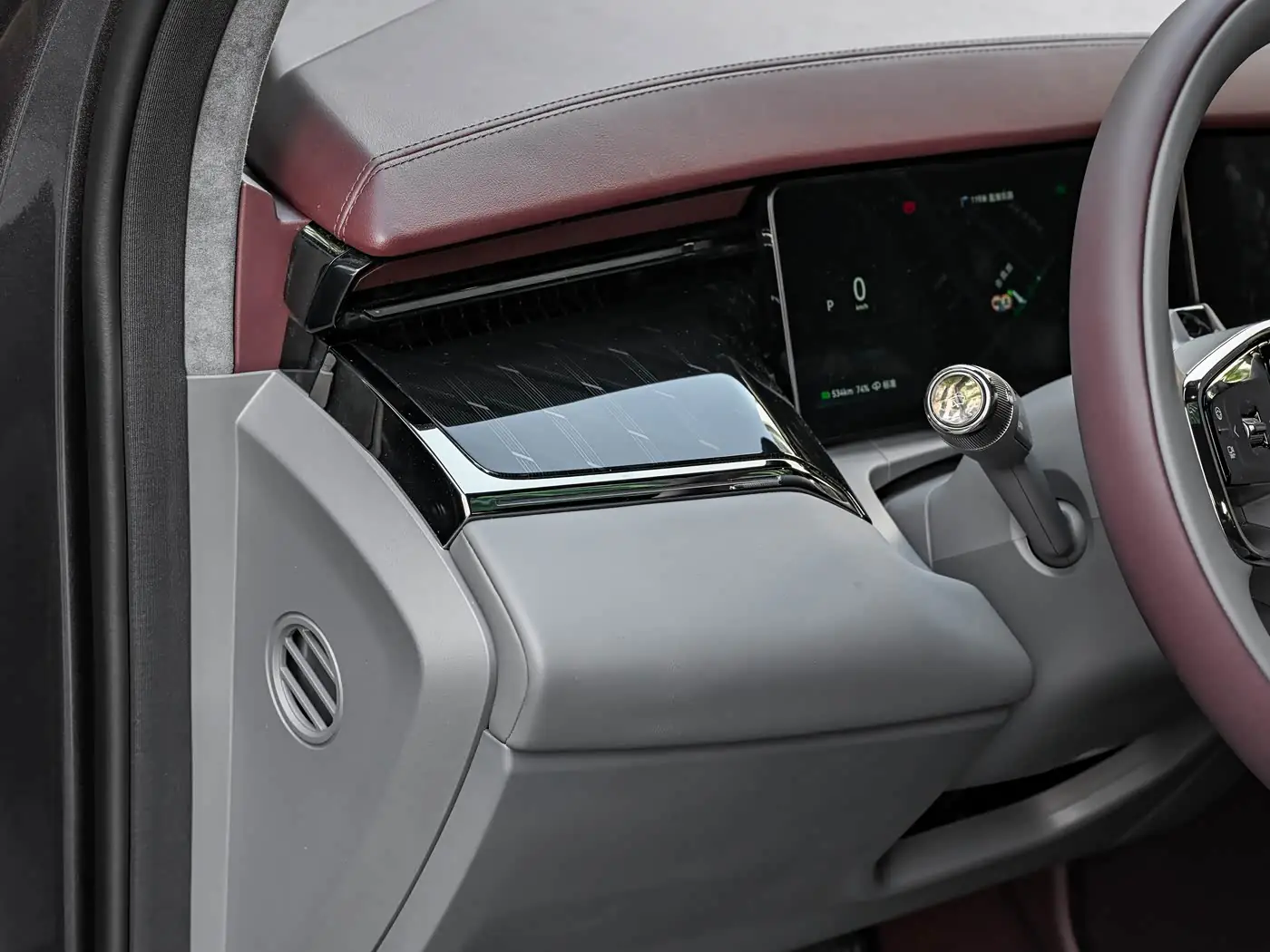 zeekr-009-2026-interior-purple-gray-6